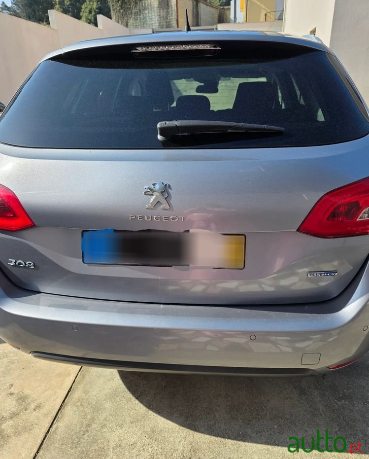 2015' Peugeot 308 Sw photo #3