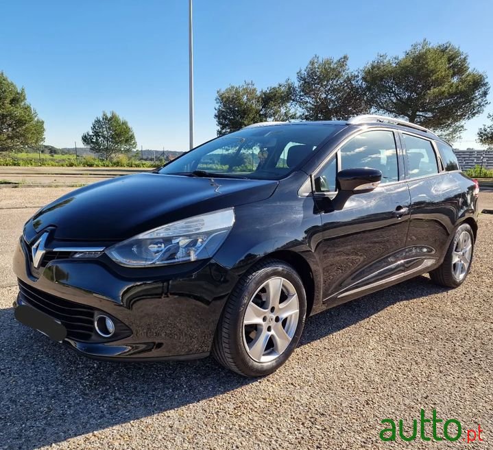 2015' Renault Clio photo #2