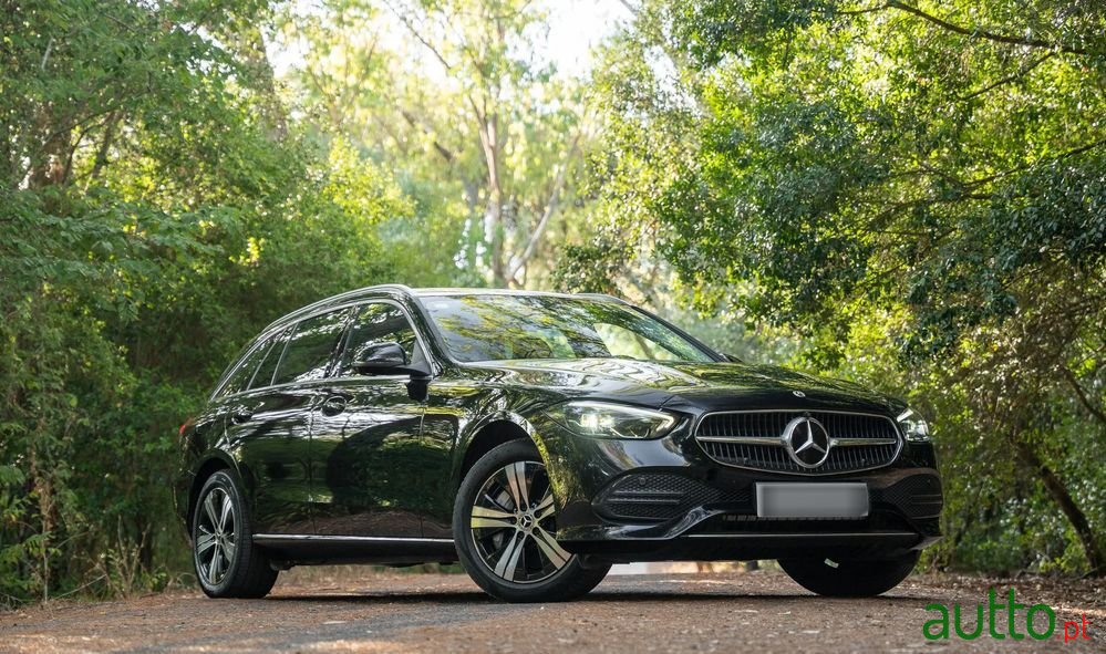 2023' Mercedes-Benz 300 photo #1