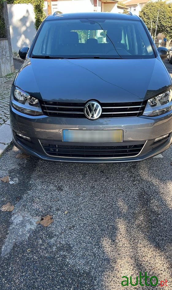 2018' Volkswagen Sharan photo #3