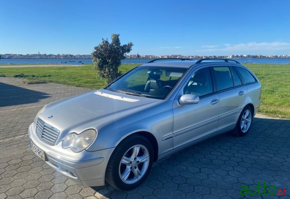 2001' Mercedes-Benz C-270 photo #2