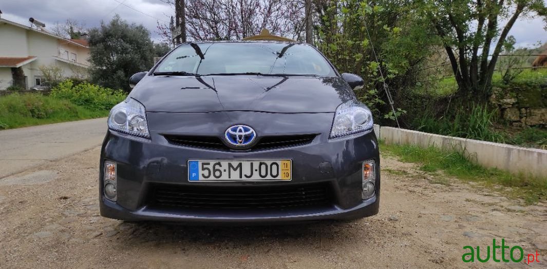 2011' Toyota Prius photo #1