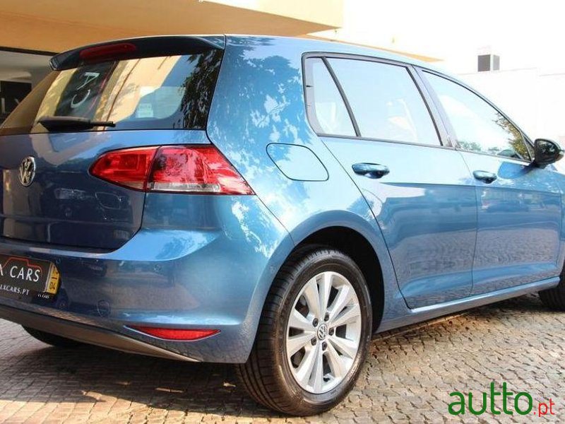 2013' Volkswagen Golf photo #1