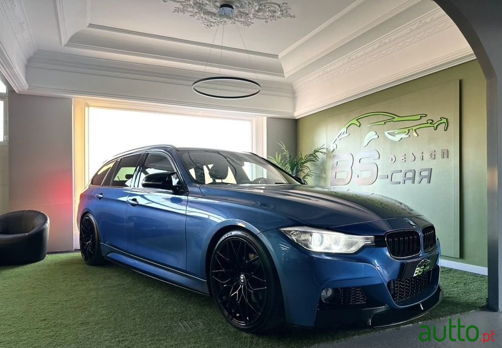 2013' BMW 320 D Touring Auto Pack M photo #1