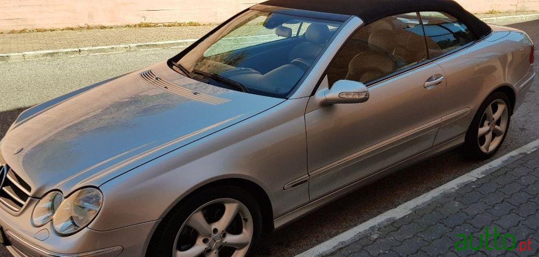 2003' Mercedes-Benz Clk-200 Kompressor photo #2