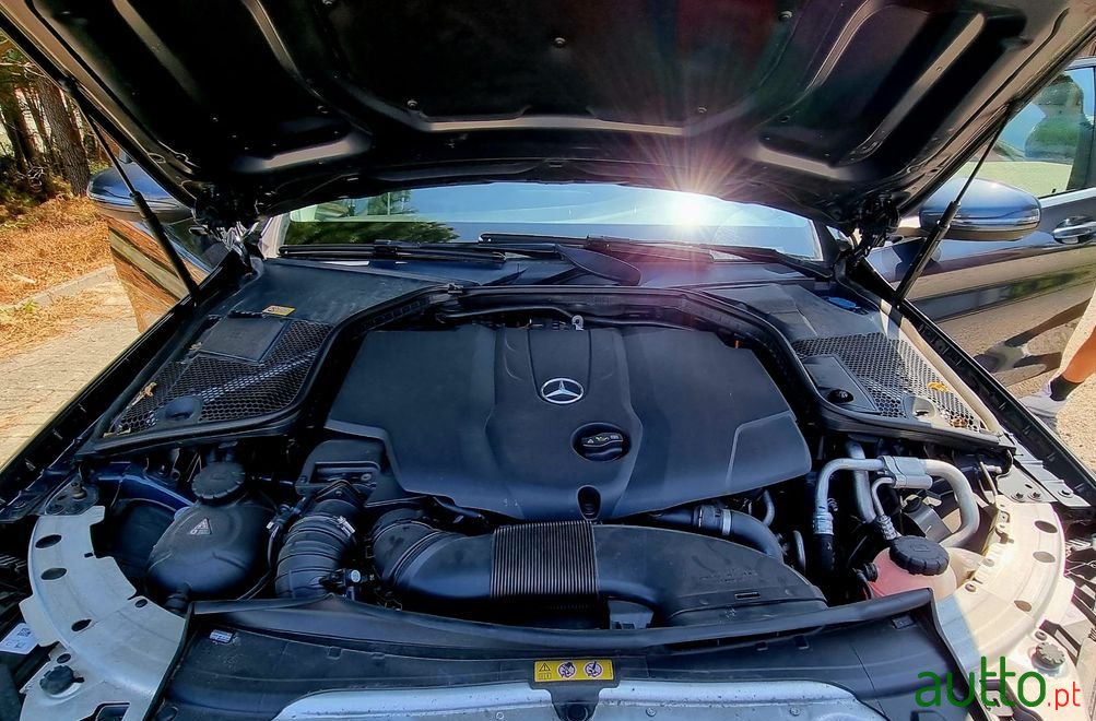 2016' Mercedes-Benz C-220 photo #3