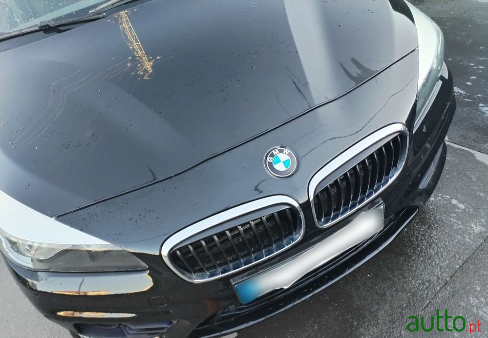 2011' BMW 216 Active Tourer photo #5