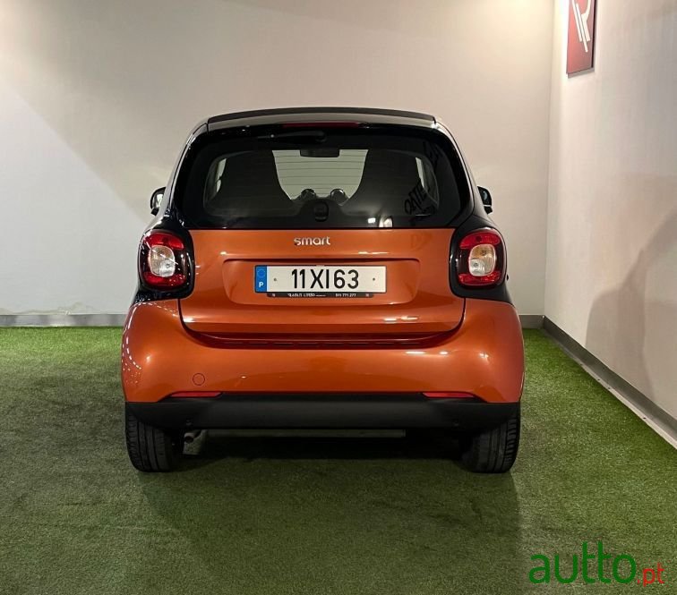 2019' Smart Fortwo photo #6