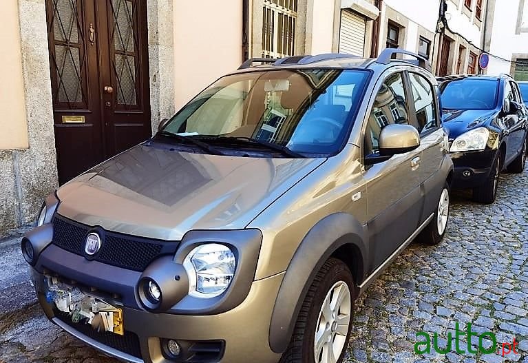 2011' Fiat Panda photo #3