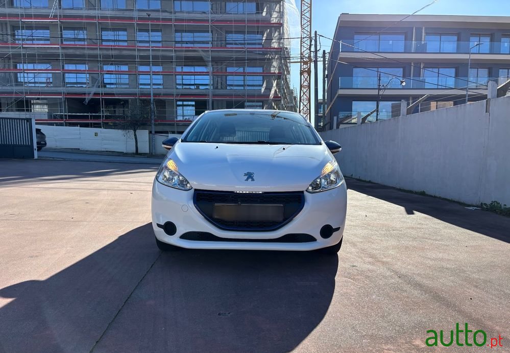 2015' Peugeot 208 Puretech 68 Like photo #3