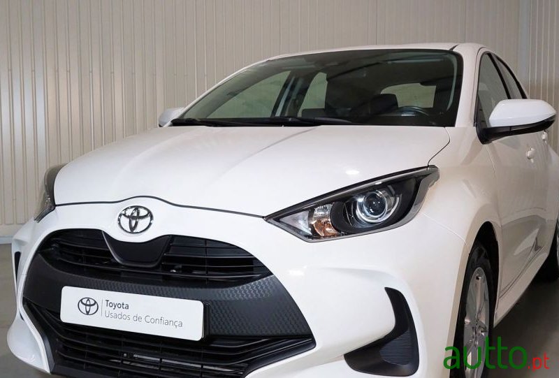 2021' Toyota Yaris photo #1