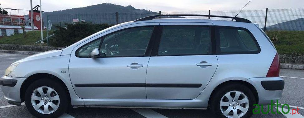 2002' Peugeot 307 Sw photo #3