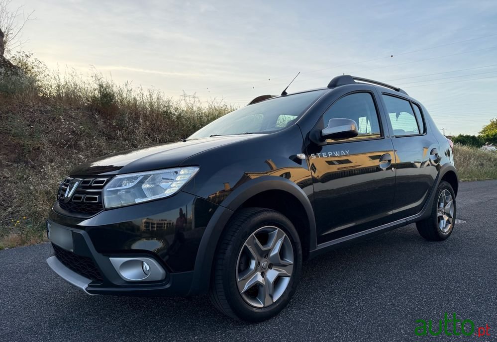 2018' Dacia Sandero Stepway photo #3