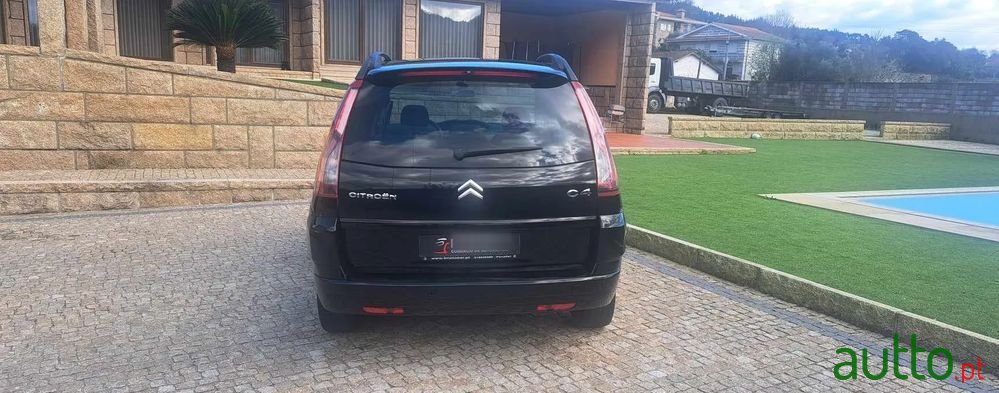 2007' Citroen C4 Grand Picasso photo #5