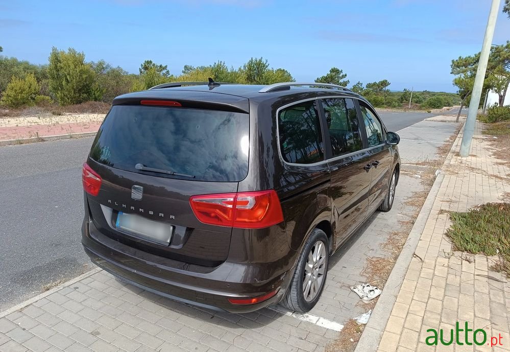 2014' SEAT Alhambra photo #6