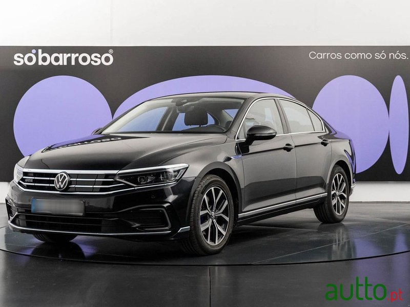 2021' Volkswagen Passat 1.4 Tsi Gte Plug-In photo #1