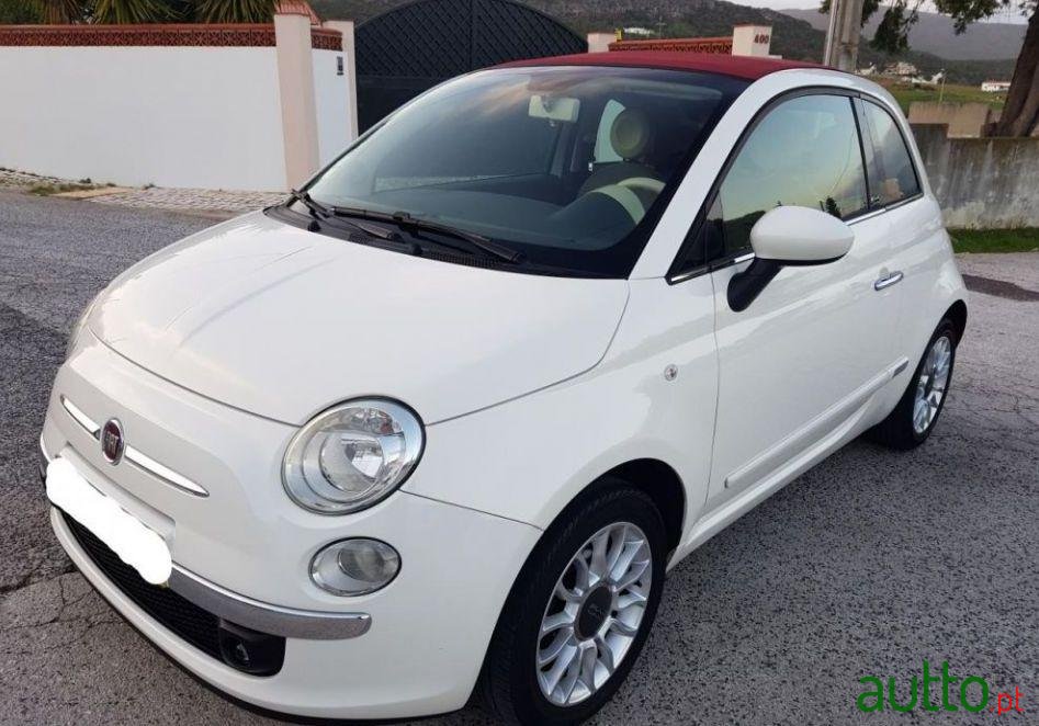 2011' Fiat 500C photo #1