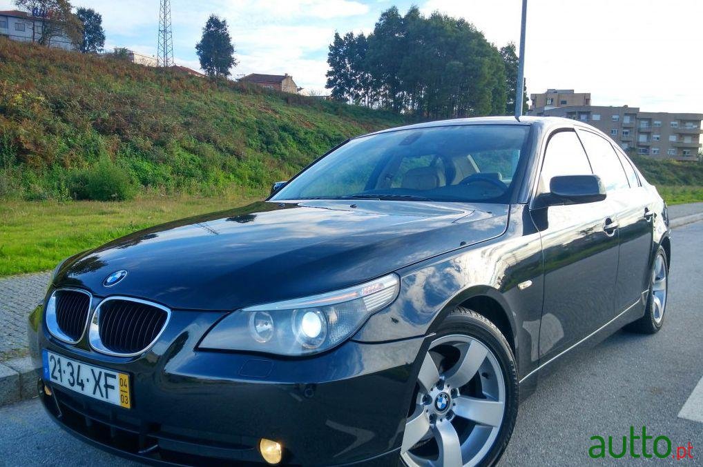 2004' BMW 520 photo #2