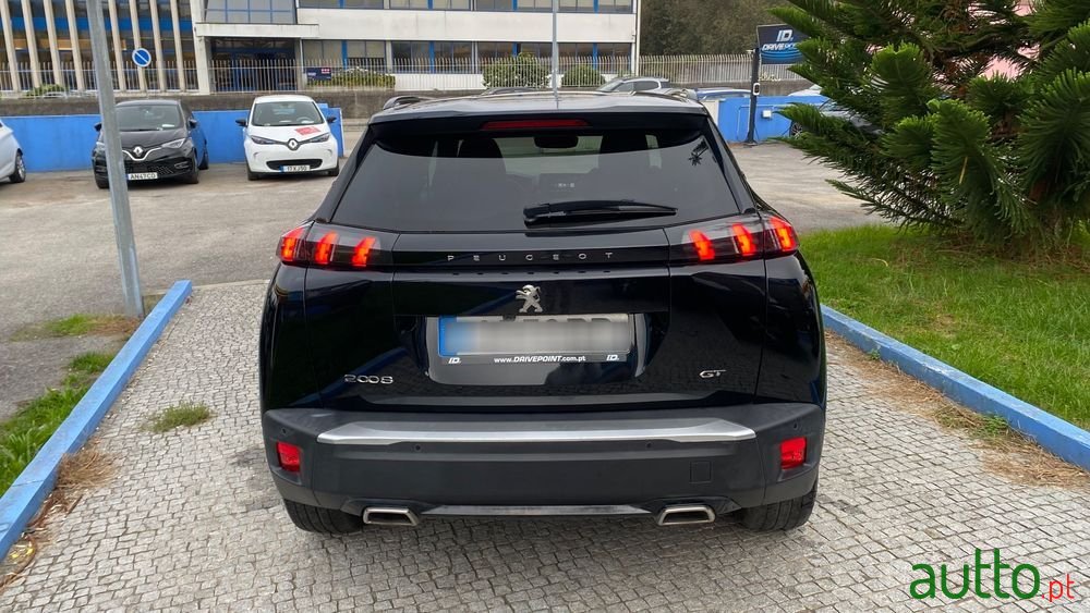 2021' Peugeot 2008 1.2 Puretech Gt photo #6