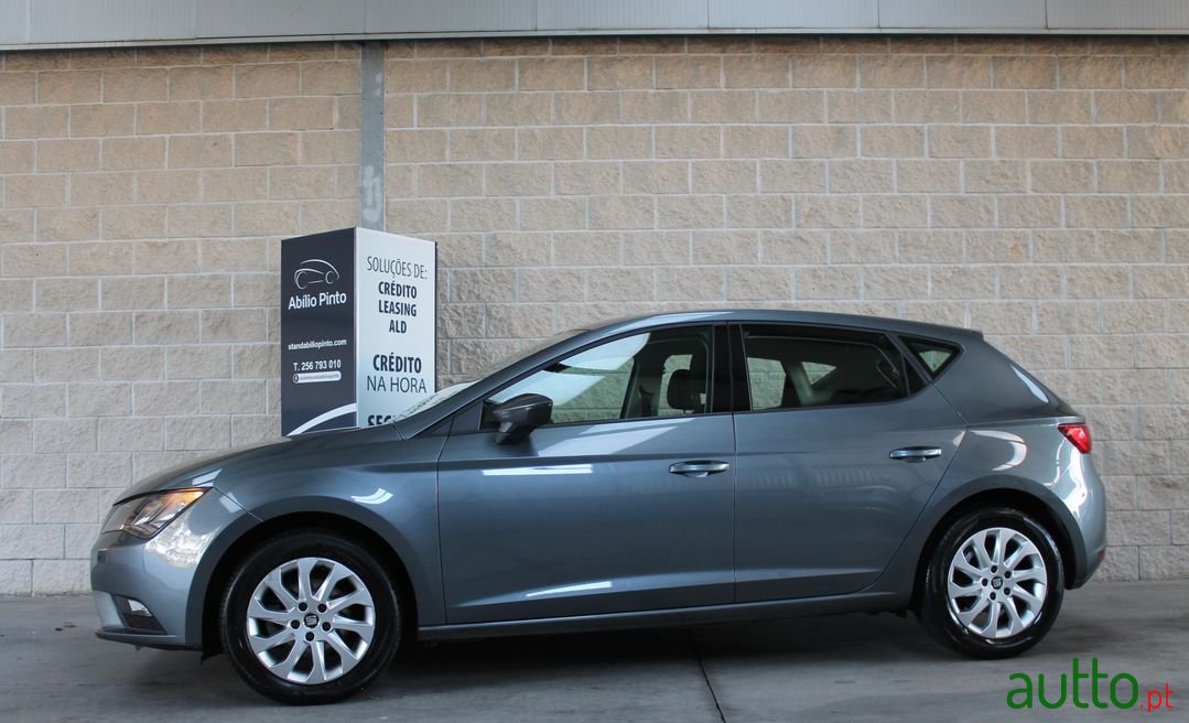 2014' SEAT Leon photo #2