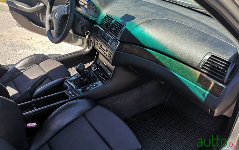 1998' BMW 323 photo #4