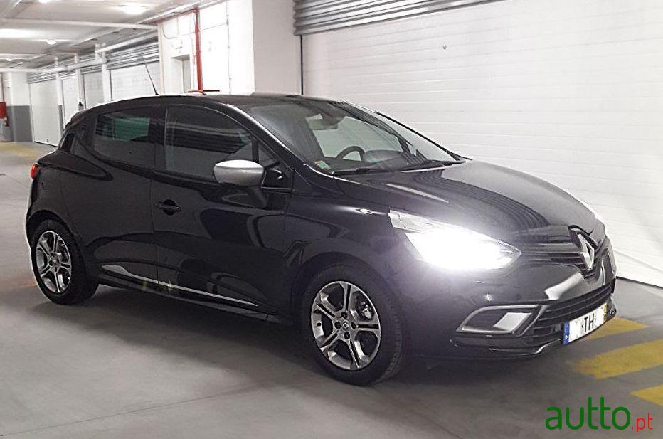 2017' Renault Clio photo #3