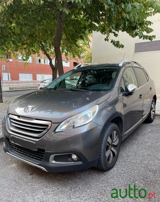 2014' Peugeot 2008 photo #1