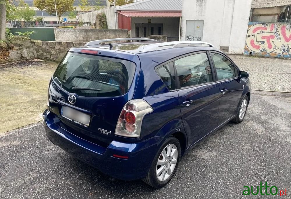 2005' Toyota Corolla Verso photo #4