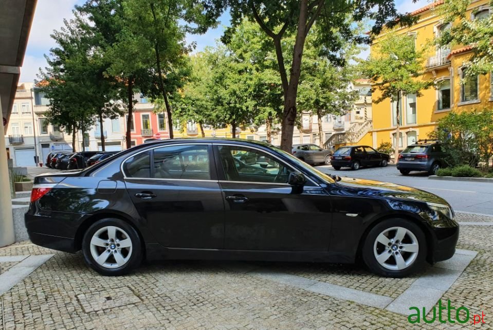 2007' BMW 520 photo #4