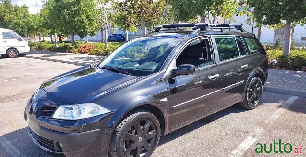 2008' Renault Megane Break photo #4