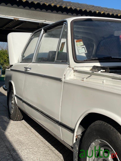 1974' BMW 2 Series Model 2002 photo #2
