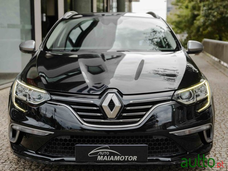 2020' Renault Megane Sport Tourer photo #4