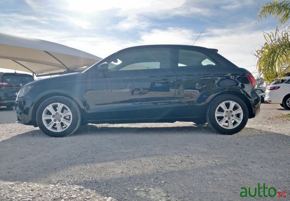 2011' Audi A1 photo #5