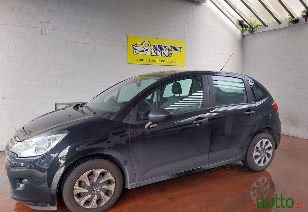 2014' Citroen C3 1.2 Vti Attraction photo #2