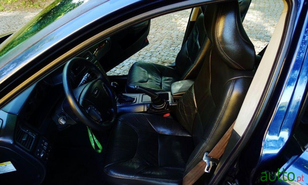 2002' Volvo V70 Gpl Full Extras photo #2