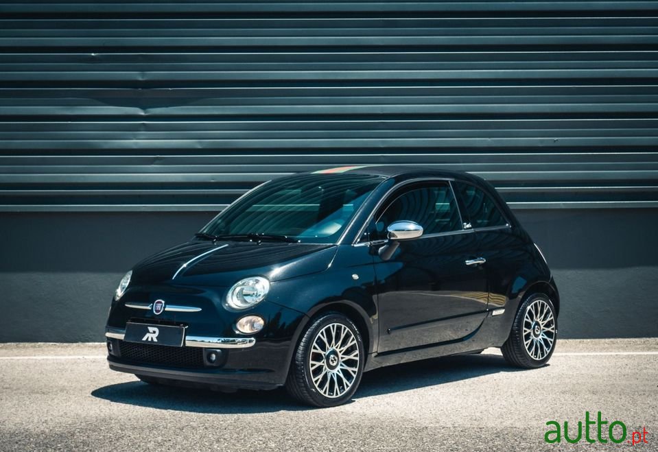 2011' Fiat 500C photo #1