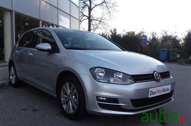 2016' Volkswagen Golf photo #1