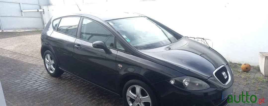 2008' SEAT Leon photo #1