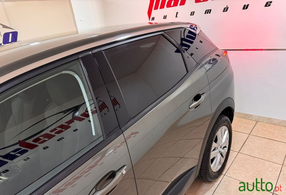 2020' Peugeot 3008 photo #5