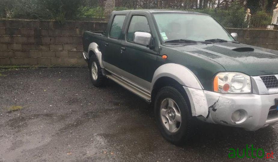 2003' Nissan Navara 4X4 photo #3