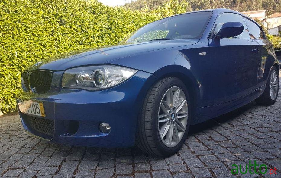 2011' BMW 118 photo #4