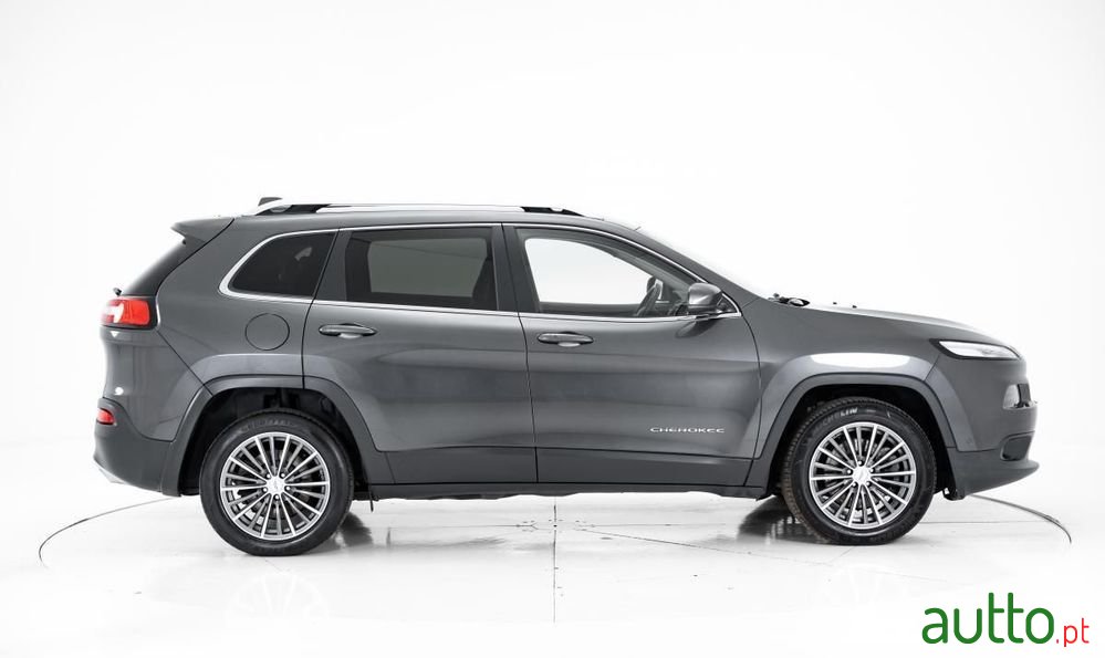 2016' Jeep Cherokee photo #2