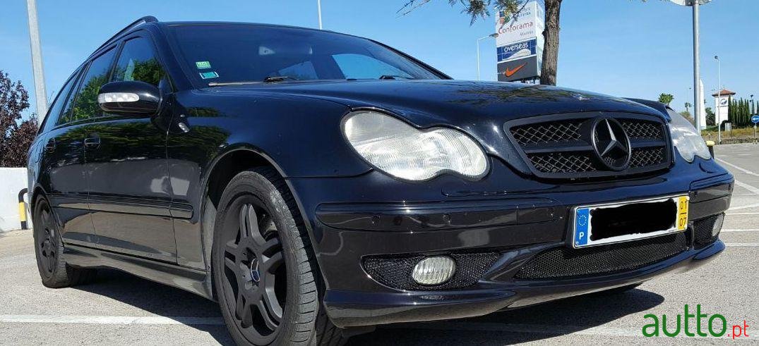 2001' Mercedes-Benz C-32 photo #4