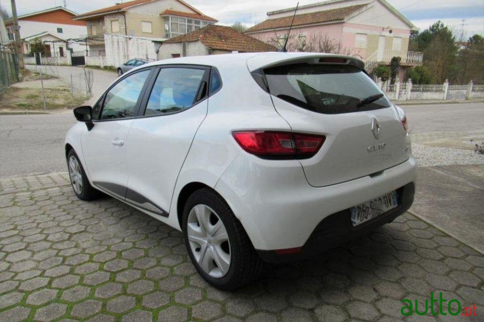 2015' Renault Clio 1.5 Dci Confort photo #1