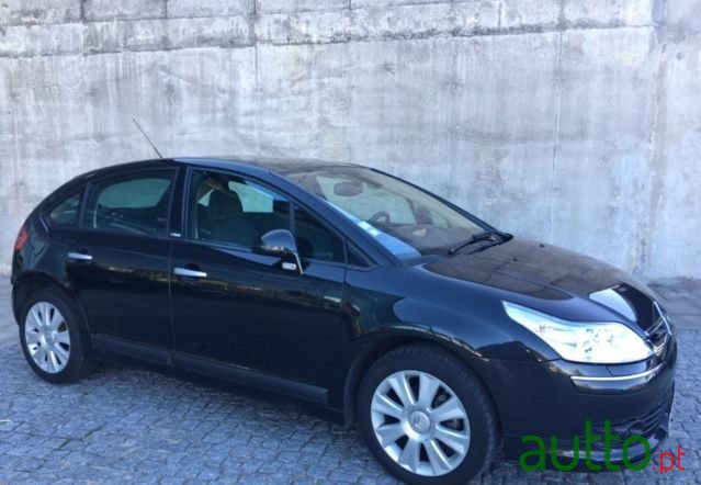 2005' Citroen C4 Exclusive photo #2