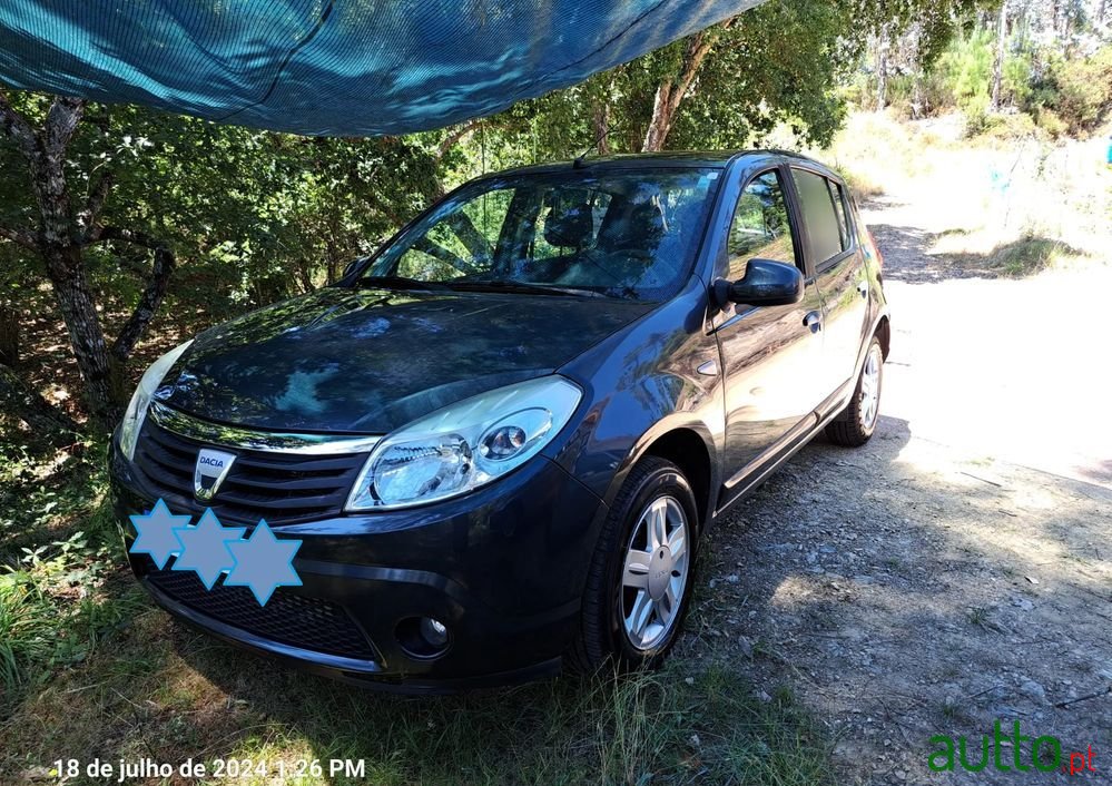 2011' Dacia Sandero 1.5 Dci Confort photo #1