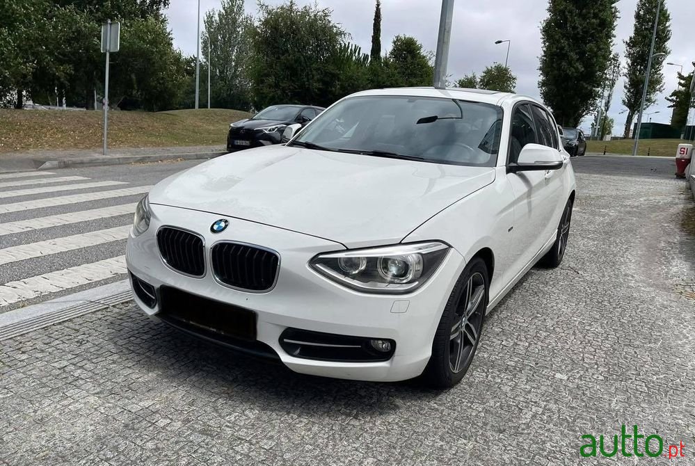 2014' BMW Série 1 I Line Sport photo #1