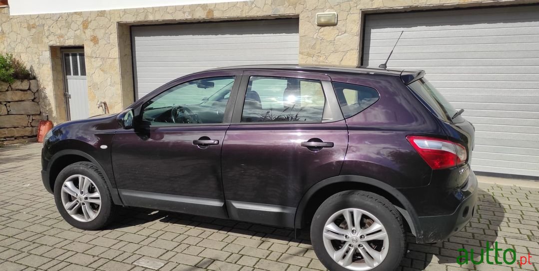 2010' Nissan Qashqai photo #1