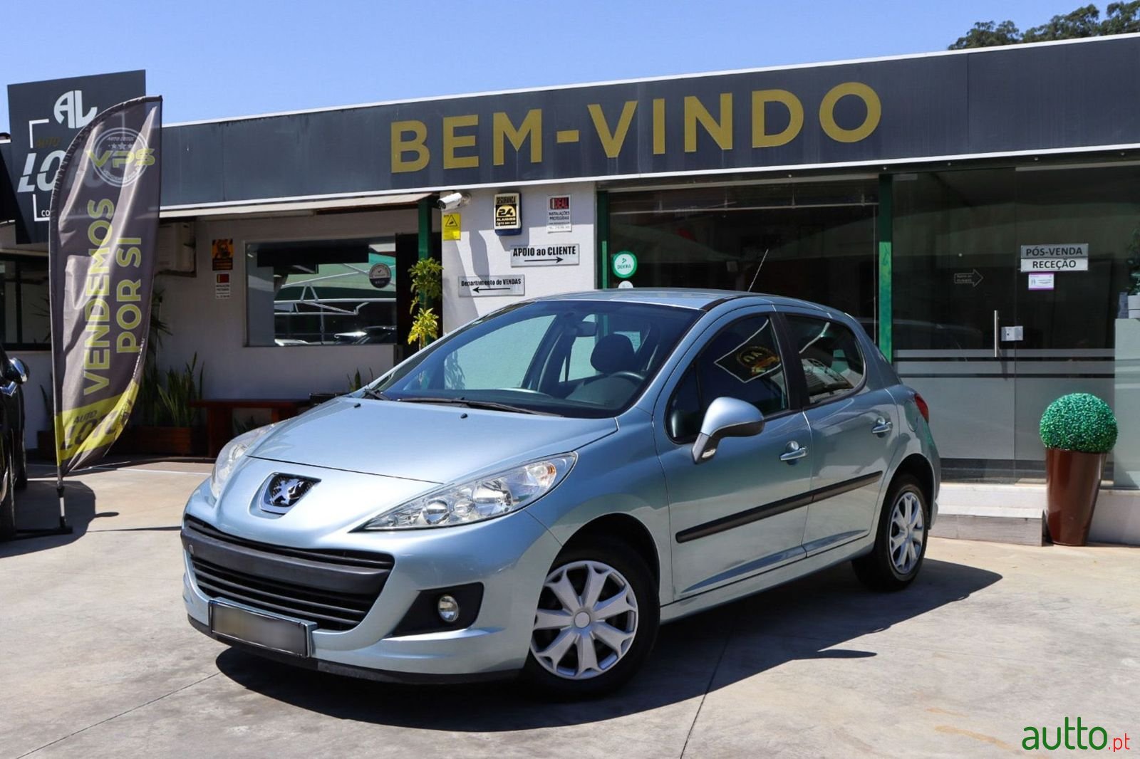 2009' Peugeot 207 photo #3