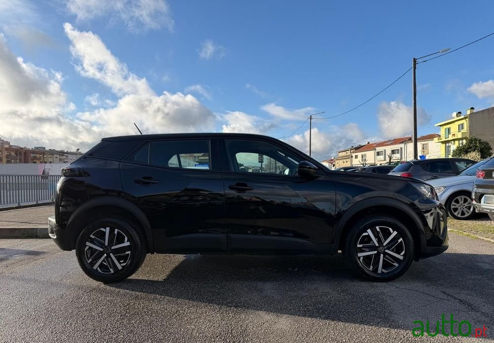 2024' Peugeot 2008 photo #5